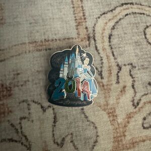 2014 Disney Castle Pin